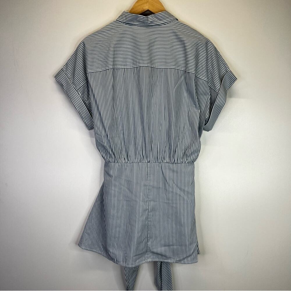 Lauren Ralph Lauren Striped tie front striped shirt - large - Picture 9 of 13